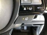 【ステアリングヒーター】車のハンドル部分を温めてくれて、寒い時期に手元を早く暖めることができます♪