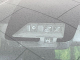 【トヨタセーフティセンス】走行中に前方の車両等を認識し、衝突しそうな時は警報とブレーキで衝突回避と被害軽減をアシスト。より安全にドライブをお楽しみいただけます。