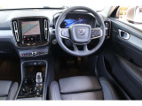 XC40 Ultra B3/社用車/初度登録2026年5月/走行距離300キロ/サンドデューンM/チャコール本革/クリスタルシフト/harman/kardon