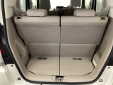 コンパクトボディーなのに、荷室はこんなに広々!たくさん荷物が積めますよ。