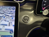 バックカメラにより駐車時の後方確認も楽にできます。