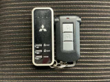 スマートキーです!ドアの施錠・解錠・エンジンの始動がスムーズで大変便利です!