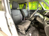 運転席シート廻りは使用感も少なく、良好な状態となっています。丁寧に使われていたことがよくわかりますね。