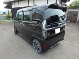 30台近くの展示車両をご用意し、ご来店お待ちしております。在庫は随時入れ替わっていますので、希望の車がない場合もちょくちょくサイトをご確認ください。
