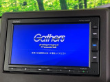 【純正ナビ】人気の純正ナビを装備しております。ナビの使いやすさはもちろん、オーディオ機能も充実!キャンプや旅行はもちろん、通勤や買い物など普段のドライブも楽しくなるはず♪