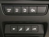 運転席回りのスイッチで安全装備のON/OFFも簡単に!