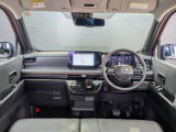 とっても視界が広くて、女性も運転しやすいですよ!!!