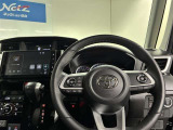 使いやすく運転しやすいレイアウトの運転席周り。