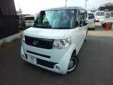 高年式で低価格!をモットーにお買い得車を展示しております。是非当社の在庫情報でお気に入りの一台を見つけてください。