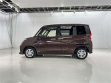 両側パワースライドドア付きだから、狭い駐車スペースなどでの 乗り降りラクラク!小さなお子さまのいるご家庭には嬉しい装備。