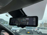 スマートルームミラー 後席に人が乗っていたり、荷物を沢山ん載せていてもしっかり後方視界を確保