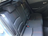 ★★★リアシートも運転席同様ゆったりくつろげます。★★★