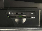 【ETC】とっても便利なETCを装備しています。 ETCを利用して、高速道路を楽々ドライブしましょう。