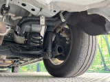 お車を安心してお乗りいただく為には、足回りの定期点検が欠かせません。サービスサポート(有償保証)では無料点検もご提供しており、安心のカーライフをお過ごしいただけるサポート体制が整っています。