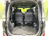 普段のお買い物や通勤、送迎等に十分な荷室スペースを確保しております。サードシートを倒すと、大きな荷物の積載も可能です♪