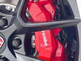 【ブレンボ製キャリパー】ハイパワー車両には強力なブレーキが必須!世界のスーパーカーにも採用されるイタリアの高級メーカー「ブレンボ」を装着!色鮮やかなキャリパーがスポーティな印象を引き立てます♪