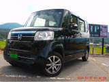新しく4WDのN-BOXが入庫しました♪現車は当店の展示場にございます。ぜひお出掛けください!ナビ テレビ バックカメラ付きです。