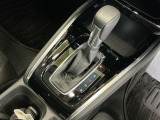 発進時から滑らかに加速する無段階変速のCVTはストップ&ゴーの多い街の中も快適です