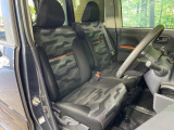 運転席シート廻りは使用感も少なく、良好な状態となっています。丁寧に使われていたことがよくわかりますね。