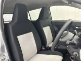 しっかりとしていて上質な座り心地のシートです。 座り心地も良くて長時間の運転も快適ですよ。 肌触りの良いシートが評判です。