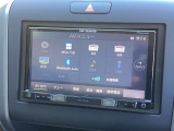 ナビ機能だけでなく、フルセグ、Bluetooth、DVDとCD再生などのオーディオ機能がついています!