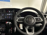 使いやすく運転しやすいレイアウトの運転席周り。