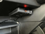 純正ETCはグローブボックス内に取り付けです。