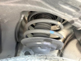 お車を安心してお乗りいただく為には、足回りの定期点検が欠かせません。サービスサポート(有償保証)では無料点検もご提供しており、安心のカーライフをお過ごしいただけるサポート体制が整っています。