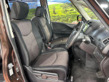 運転席シート廻りは使用感も少なく、良好な状態となっています。丁寧に使われていたことがよくわかりますね。
