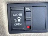 【パワースライドドア】スマートキーや運転席のスイッチでスライドドアの開閉が可能♪電動だから力を入れてドアを開ける必要が無く、小さいお子様でも、重い荷物を持っている時もラクに開け閉めできます♪