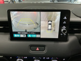 【マルチビューカメラ】周囲の状況を多彩なビューでナビ画面に表示します。駐車場や見通しの悪い交差点での安心感を高めます♪
