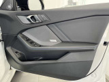 【ご納車後について】遠方のお客様はお住まいのエリアのBMWサービス工場にてメンテナンスを受けて頂けます。現地BMWへのお取次ぎなどもさせて頂きますのでご安心下さい。