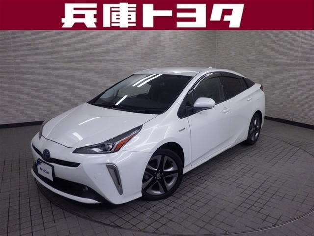 トヨタ プリウス 