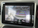 全方位カメラを装備しておりますので、駐車場などでの取り回しもスムーズに行っていただけます。