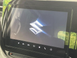 【メーカー純正ナビ】インテリアに溶け込むスタイリッシュな「専用設計」メーカーナビを装備♪視認性や操作性など基本性能にも優れ、より上質なカーライフをお楽しみいただけます。