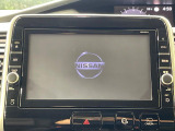 【大画面ナビ】人気の大型9インチナビを装備。存在感のある大画面はインパクト大!ナビ利用時のマップ表示は見やすく、テレビやDVDは臨場感がアップ!いつものドライブがグッと楽しくなります♪