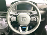 【純正革巻きステアリング】上質な革を使用することで、手にしっかり馴染みとても運転しやすいハンドルです♪