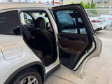 BMWメカニックの「マイスター」が数多く在籍しております。点検整備時に交換が必要な項目(BMW認定指定交換指定部品など)に関しましては、すべて新品の純正部品を使用させて頂きます。