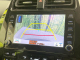 【バックカメラ】駐車時に後方がリアルタイム映像で確認できます。大型商業施設や立体駐車場での駐車時や、夜間のバック時に大活躍!運転スキルに関わらず、今や必須となった装備のひとつです!