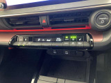 オートエアコンは温度を設定するだけで、自動で風量などを設定してくれます。運転しながら操作も必要ないので、安全性も向上します。