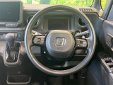 【純正革巻きステアリング】上質な革を使用することで、手にしっかり馴染みとても運転しやすいハンドルです♪