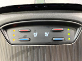【シートヒーター&ベンチレーション】夏場は涼しい風でお尻や背中の熱やムレを防ぎ、冬はエアコンよりも早く温まってポカポカに!季節を問わず快適に過ごせます。