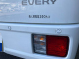 【後退時ブレーキサポート】リヤバンパーにはセンサーが付いており、後方の障害物を検知してくれます!