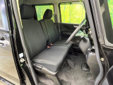運転席シート廻りは使用感も少なく、良好な状態となっています。丁寧に使われていたことがよくわかりますね。