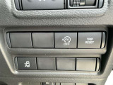 ガソリンを節約するのがアイドリングストップ。普段通りの運転で状況に応じてクルマ自身が判断してアイドリングストップし、エコドライブを行って経済的な走行を実現します