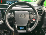 【純正革巻きステアリング】上質な革を使用することで、手にしっかり馴染みとても運転しやすいハンドルです♪