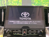 【ナビ機能付10.5型ディスプレイオーディオ】ナビ機能搭載の他、お持ちのスマートフォンと連携して、ナビやbluetoothでの音楽再生が可能です♪デザインはもちろん操作性も良好!