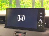 【大画面ナビ】人気の大型9インチナビを装備。存在感のある大画面はインパクト大!ナビ利用時のマップ表示は見やすく、テレビやDVDは臨場感がアップ!いつものドライブがグッと楽しくなります♪