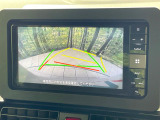 【バックカメラ】駐車時に後方がリアルタイム映像で確認できます。大型商業施設や立体駐車場での駐車時や、夜間のバック時に大活躍!運転スキルに関わらず、今や必須となった装備のひとつです!