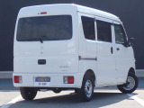 オリックス認定中古車は厳選した上質な車輌のみをお届け致します。全車にプロの職人による徹底した内外装の清掃、磨き上げ処理を施しております。